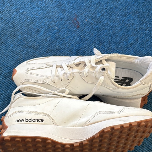 New Balance Women's 327 Sneakers - Picture 2 of 6